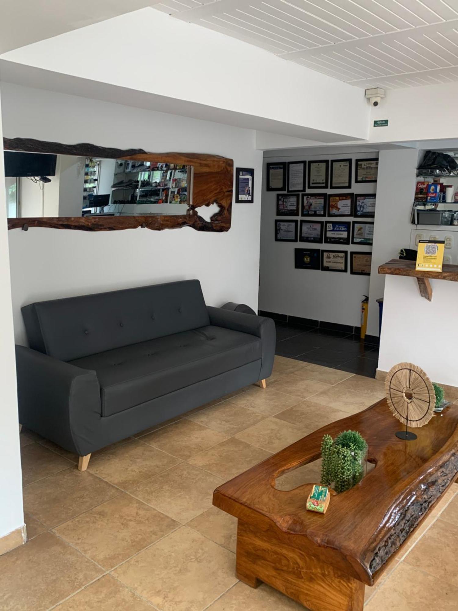 Hotel Lindbergh Quindio アルメニア エクステリア 写真