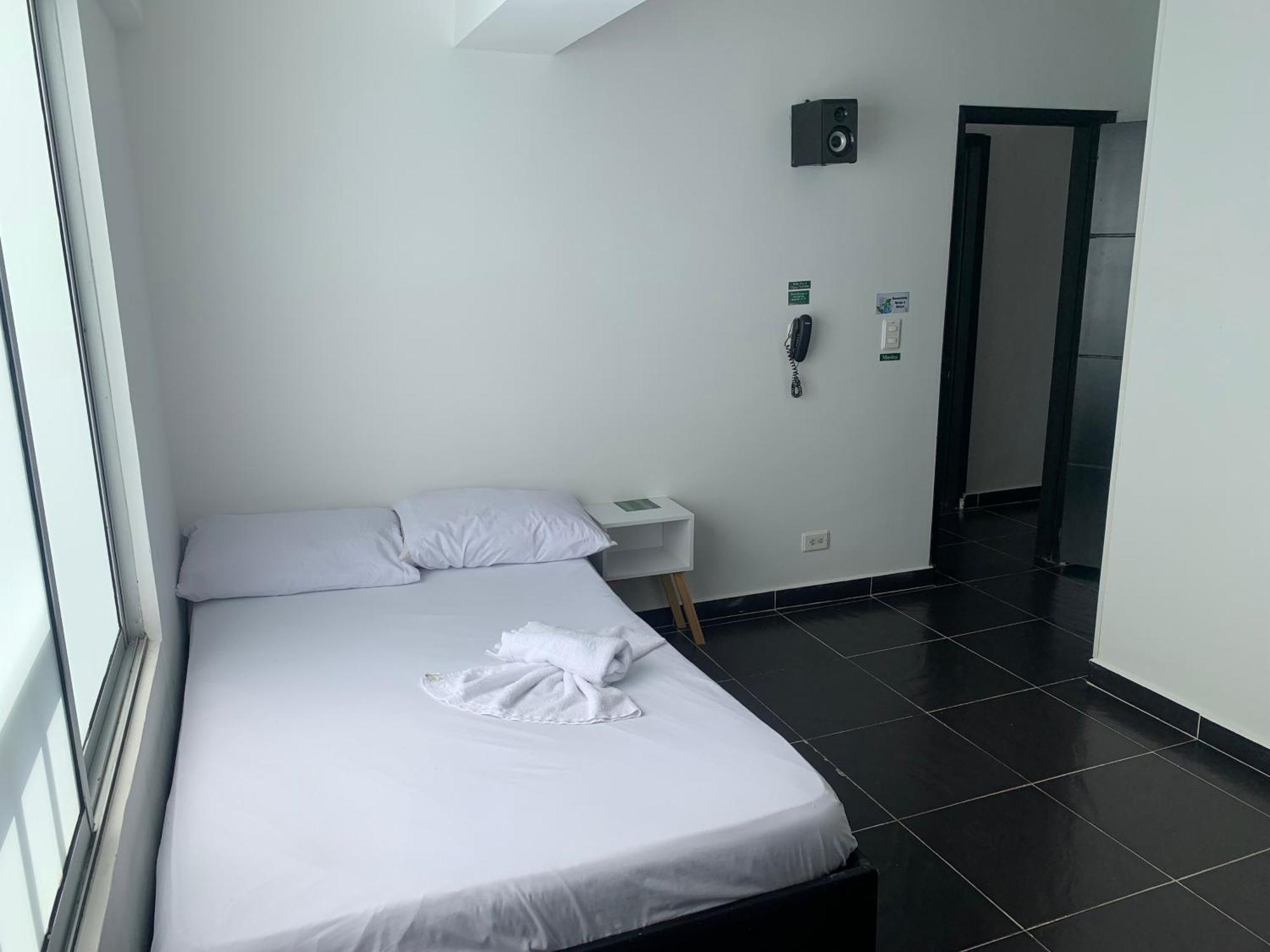 Hotel Lindbergh Quindio アルメニア エクステリア 写真