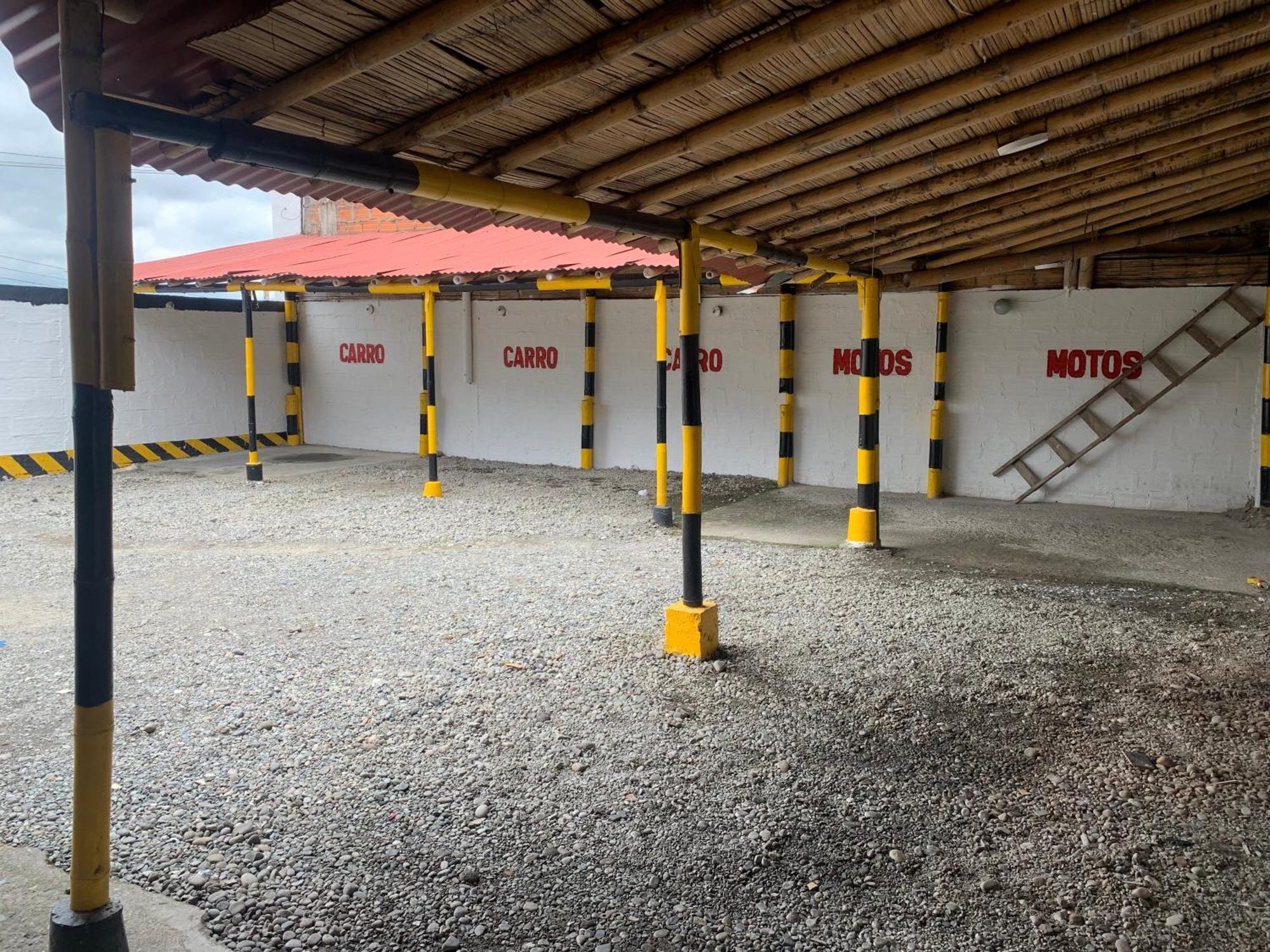 Hotel Lindbergh Quindio アルメニア エクステリア 写真
